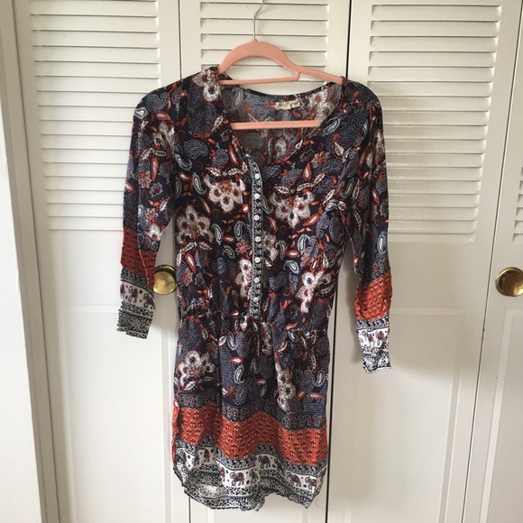 LOT 2 Rompers 2 Dresses - Picture 4 of 6